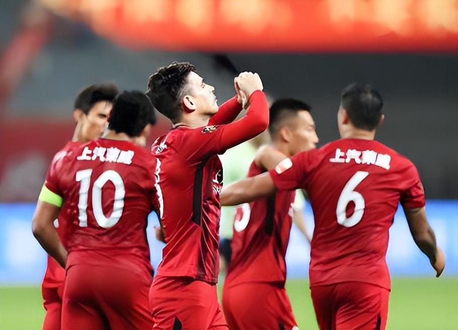 上港已跟这位锋霸达成个人协议，上赛季在球队表现不俗，有望留队