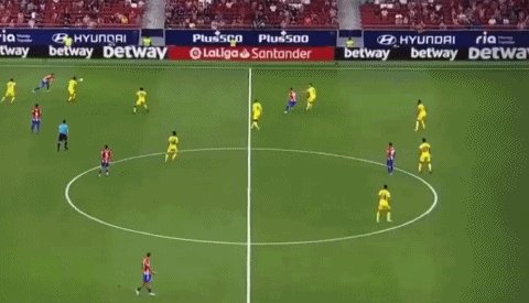 开云APP-【早报】梅西首秀体验功夫足球！热刺枪手“包围”英超